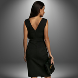 Luméa™ | Robe cintrée avec décolleté en V et fente