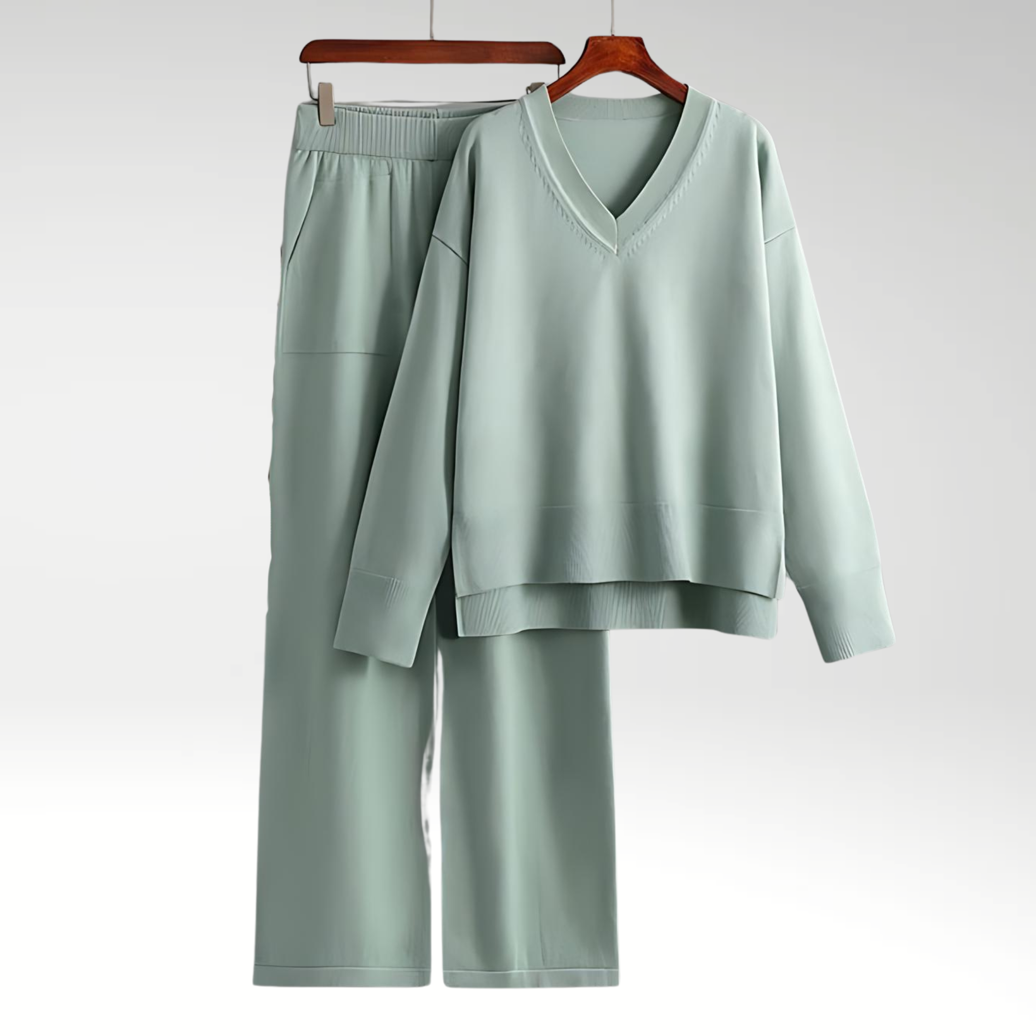 Luméa™ | Ensemble deux pièces Luxe col V