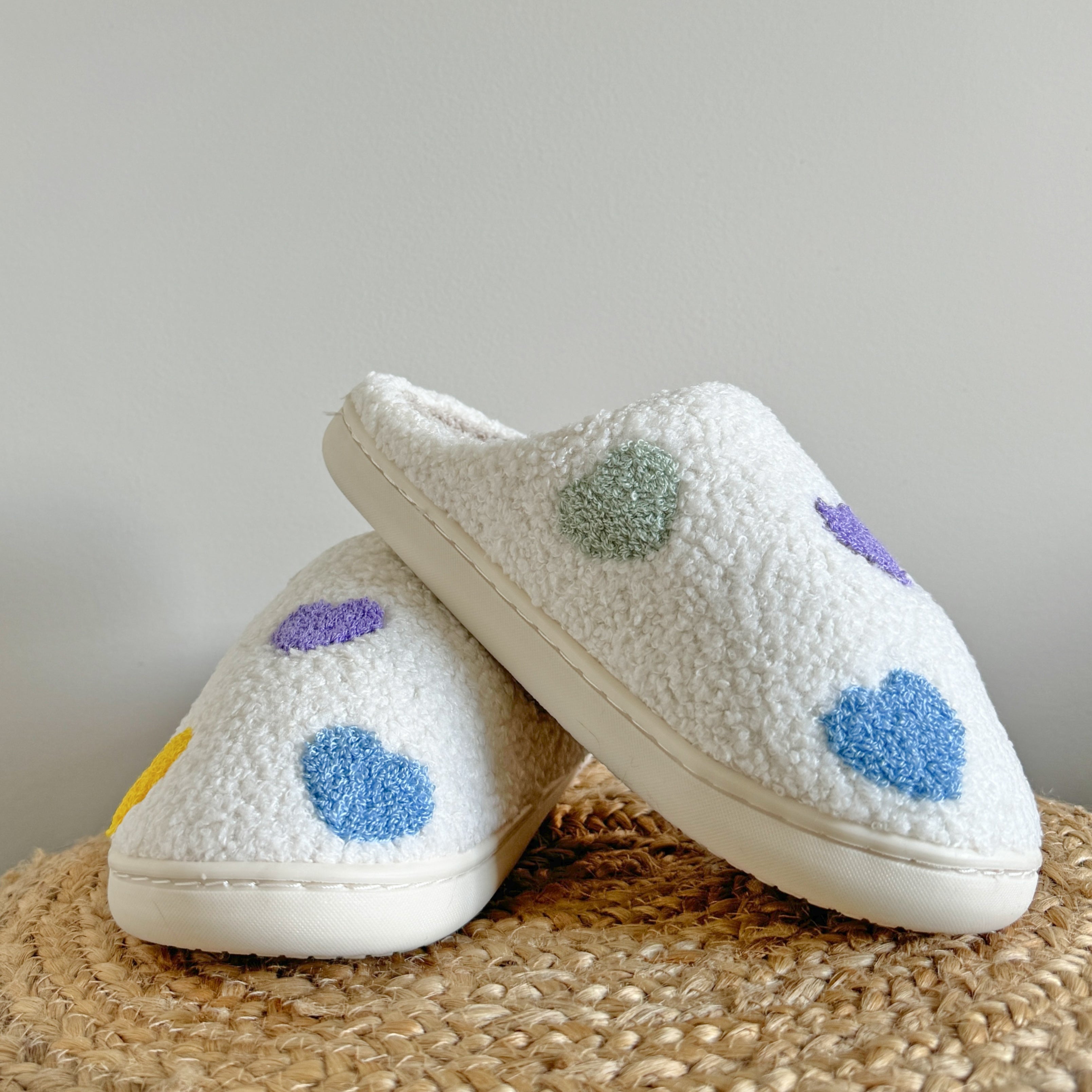 Luméa™ | Chaussons Coeurs Colorés