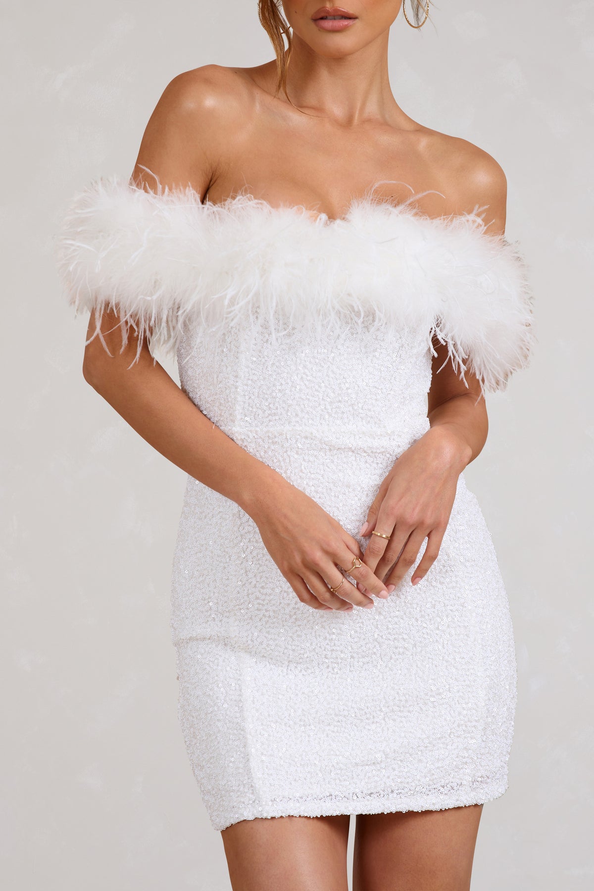 Luméa™ | Robe à paillettes avec plumes
