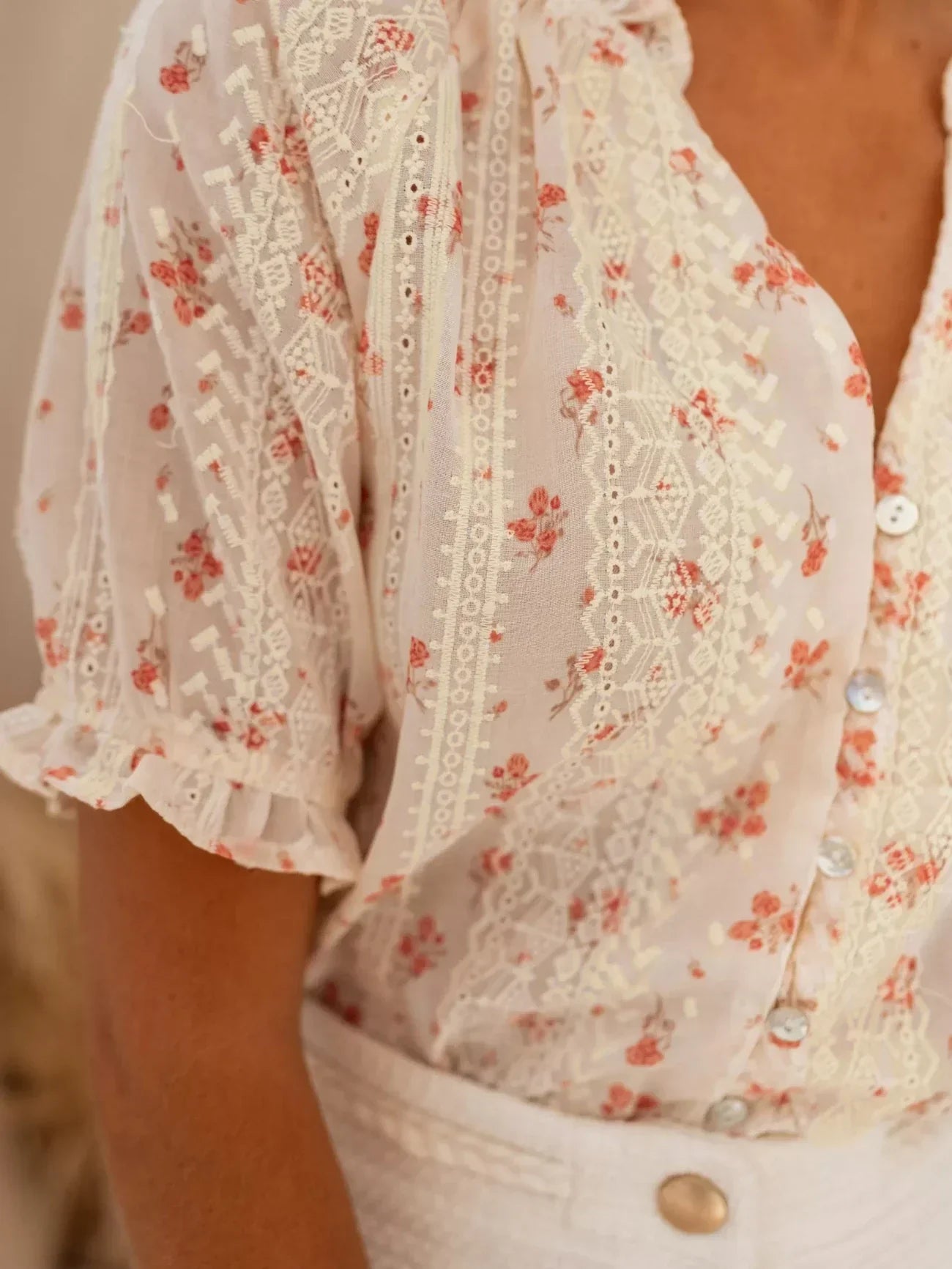 Luméa™ | Elina Blouse Fleurie au Charme Estival